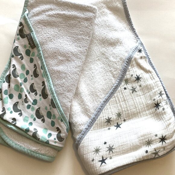 2 Baby Bath Towels Infant Boy Girl Unisex Beach Swimming Bath time - Picture 1 of 5